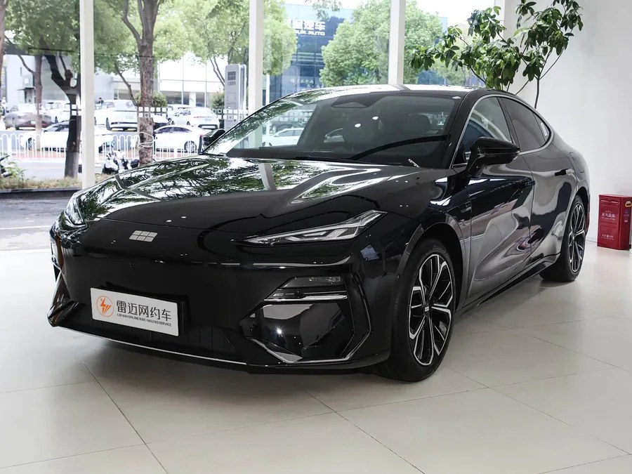 舒适型专车 吉利银河E8实拍